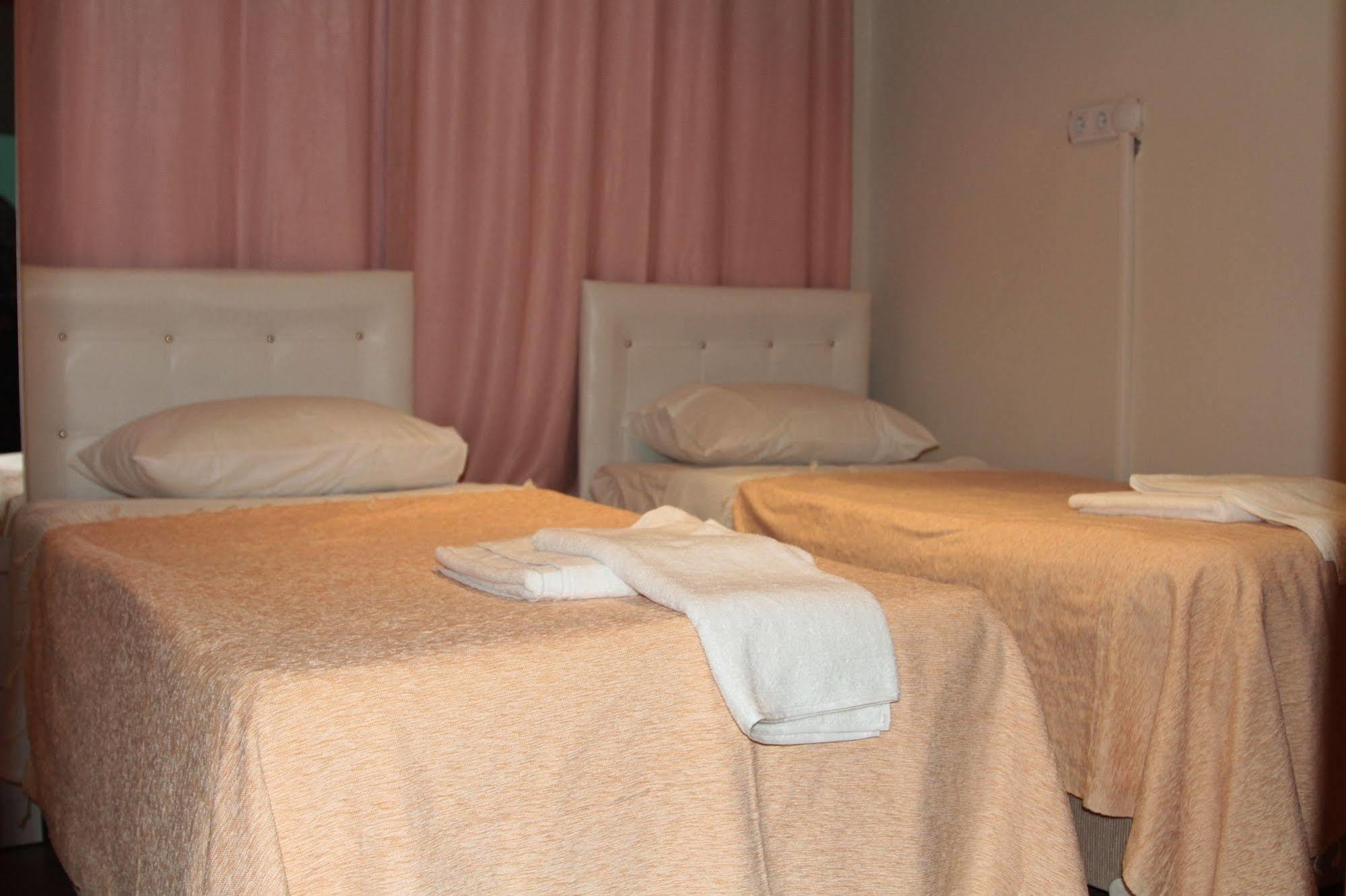 Otel Life 3*